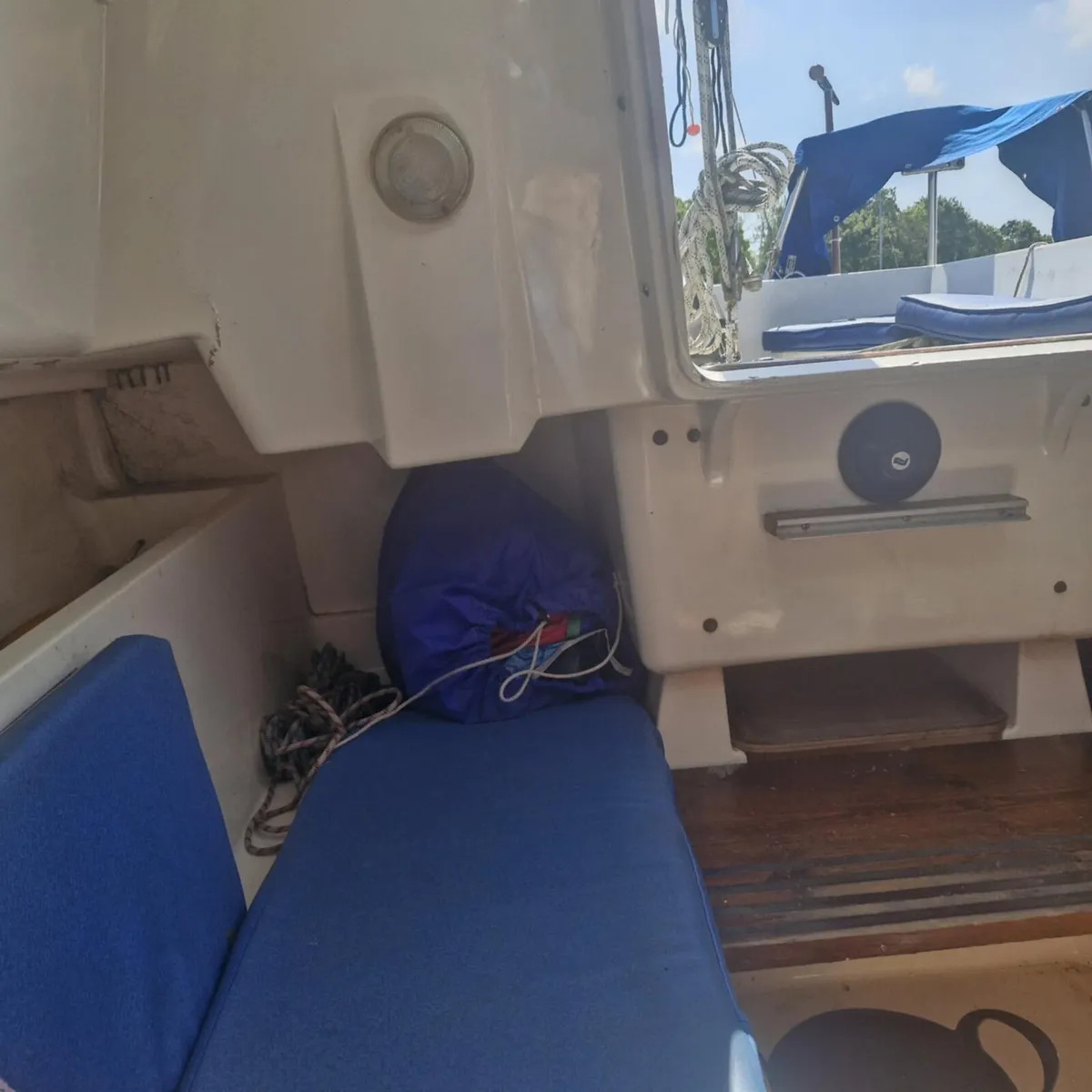 Jaguar 21 sailboat - Image 4