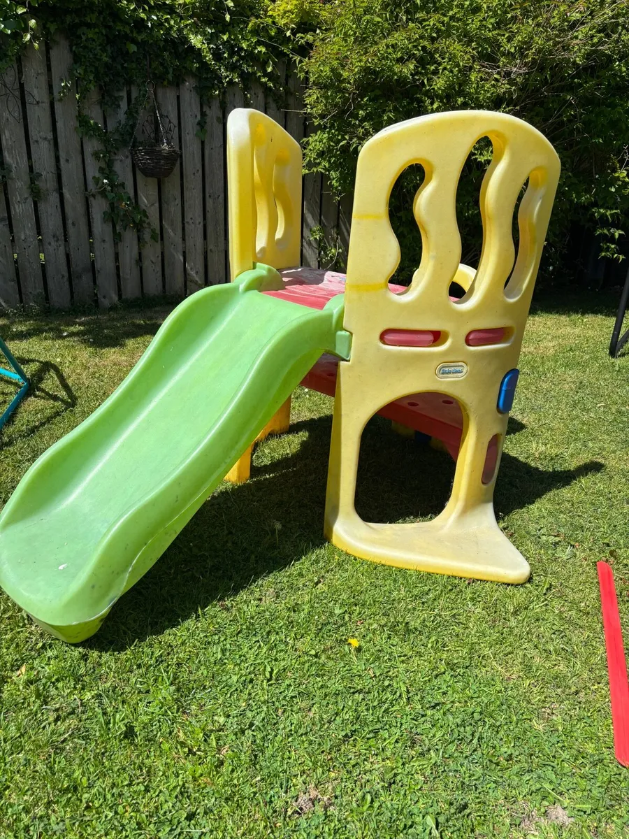 Little tykes hide and slide climber - Image 1