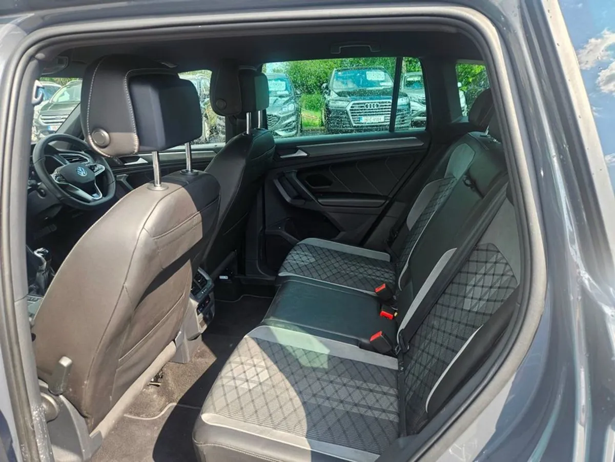 Volkswagen Tiguan R Line 2.0tdi M6F 150HP 5DR - Image 4