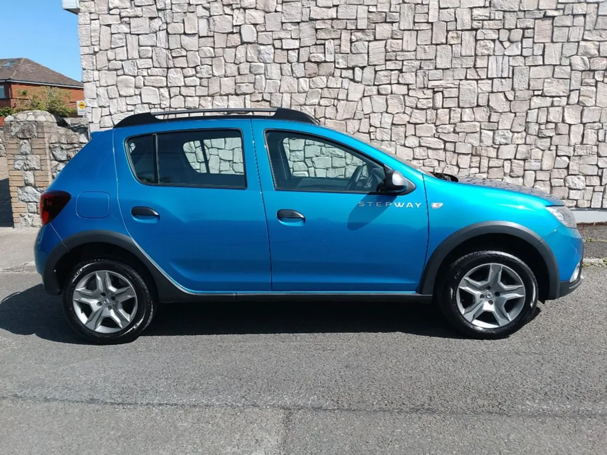 Dacia Sandero Stepway Stepway Signature TCE 90 My - Image 2