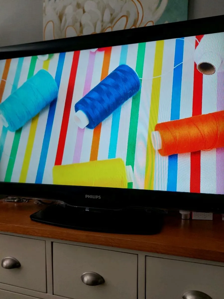 Philips 40inch tv - Image 1