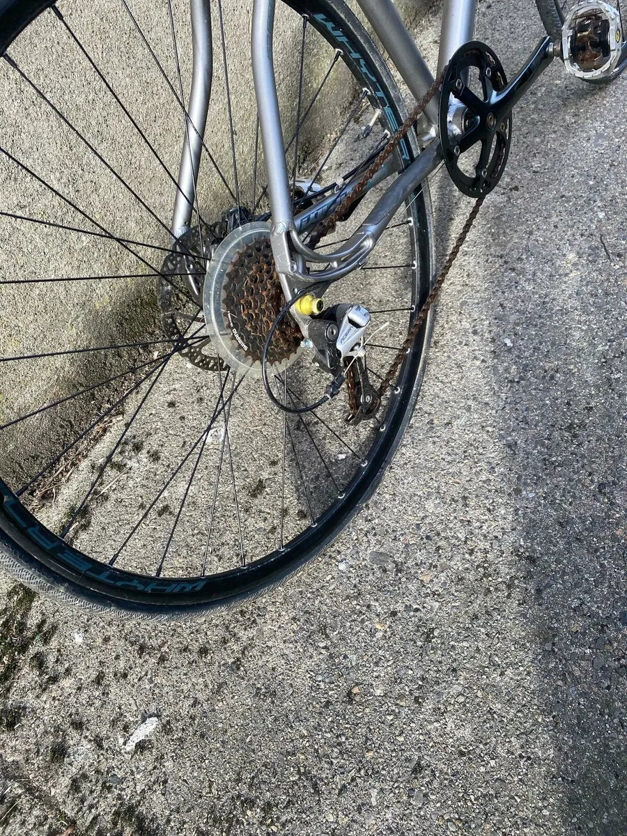 Road Bike - Image 3