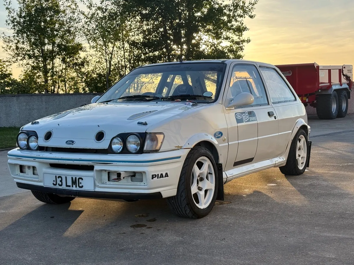 Ford Fiesta 1991 - Image 2