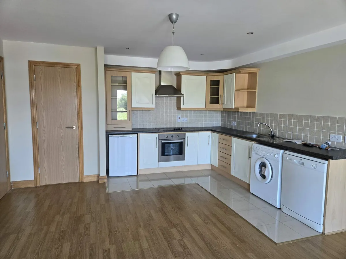 Kitchen - Image 2