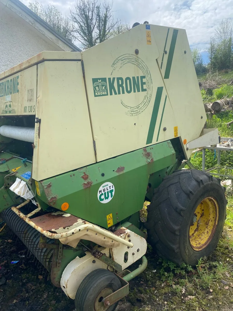 Krone round baler - Image 2