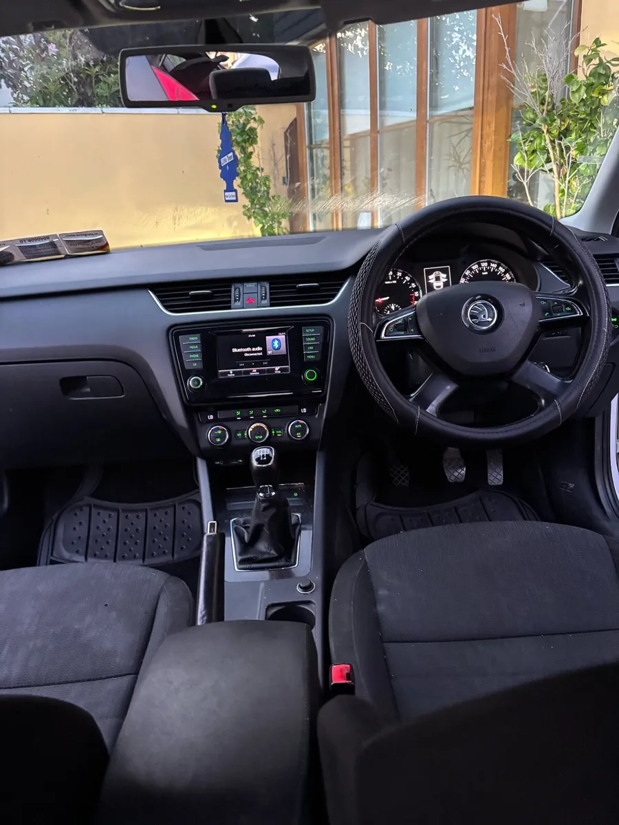 2014 (142) Skoda Octavia - Image 1