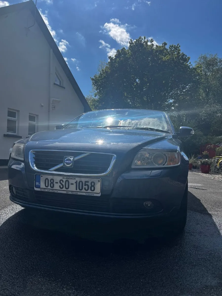 Volvo S40 2008 - Image 1
