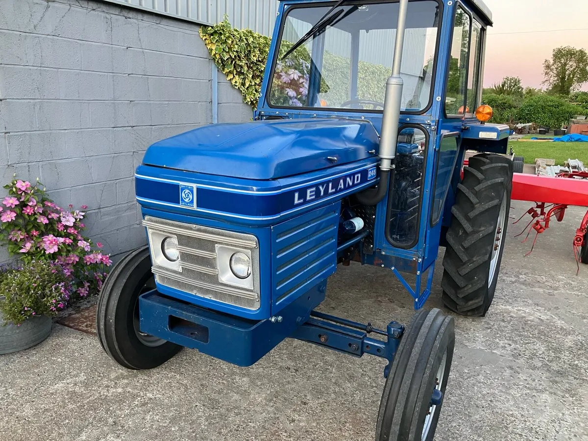 Leyland 245 Tractor - Image 3