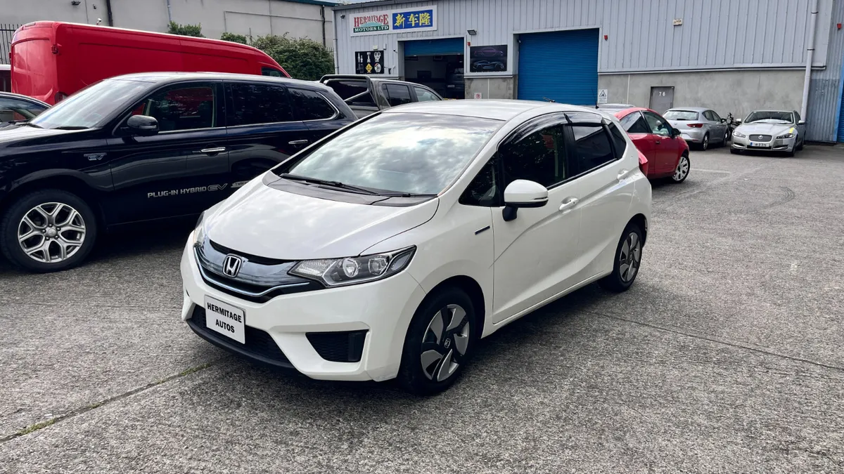 Honda Fit/Jzz 1.5 Hybrid 2014 - Image 3