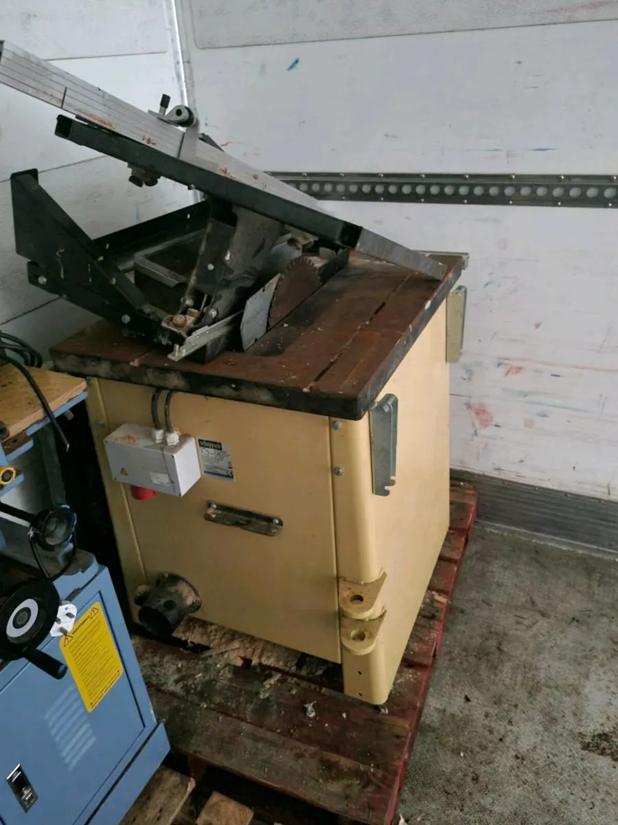 Table saw - Image 2