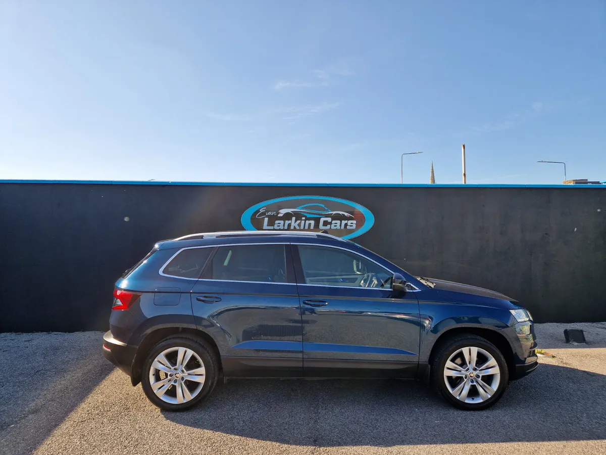 182 Skoda Karoq 1.6 TDi Huge Spec Mint Jeep - Image 4