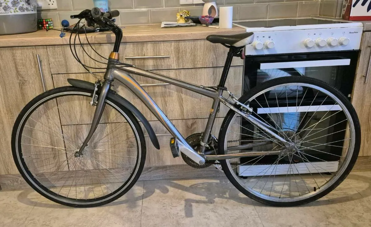adults hybrid bike 16 inch frame Brake and gears a - Image 4