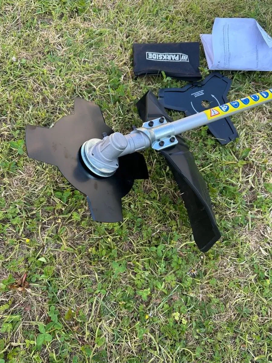 Parkside 3 in 1 Petrol grass trimmer - Image 4