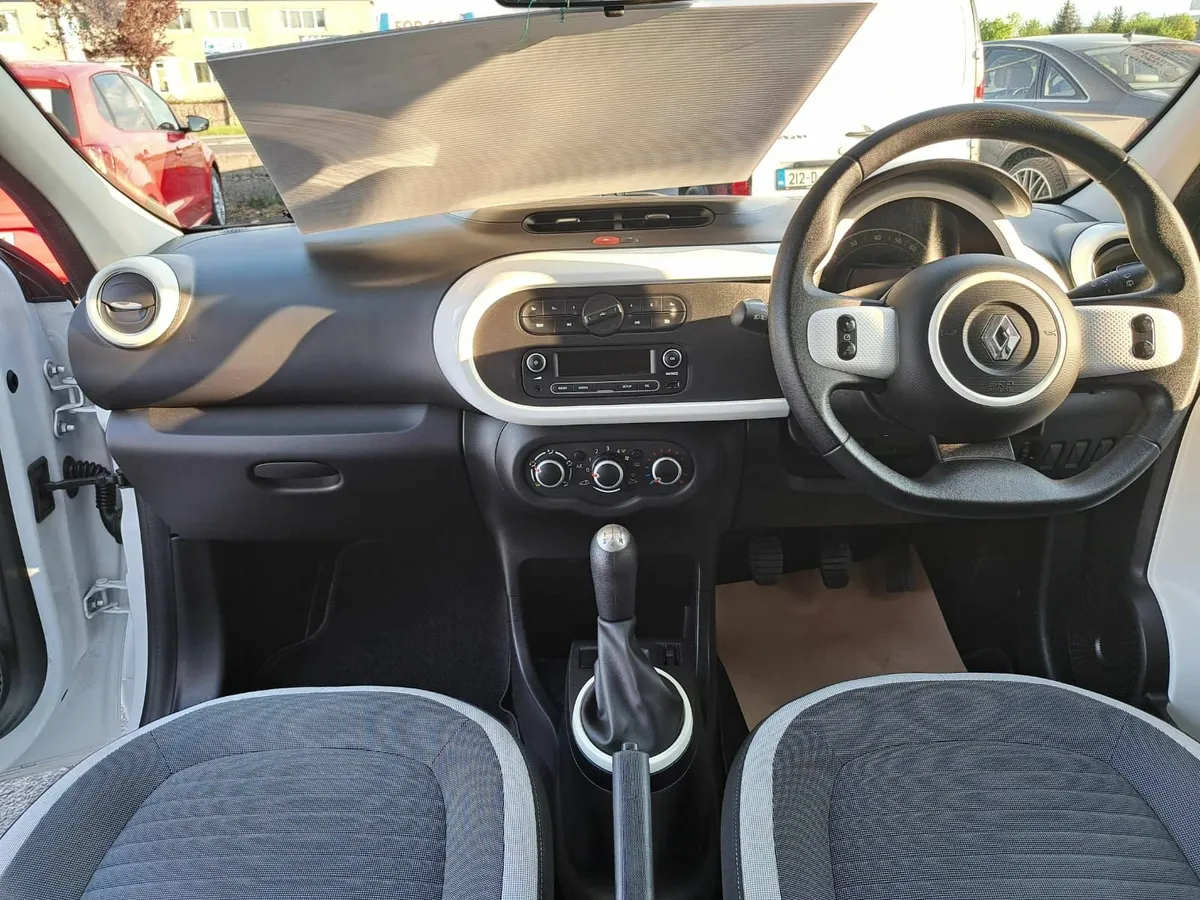 Renault Twingo 2016 1.0 Petrol 27.800 New Nct 4/27 - Image 4