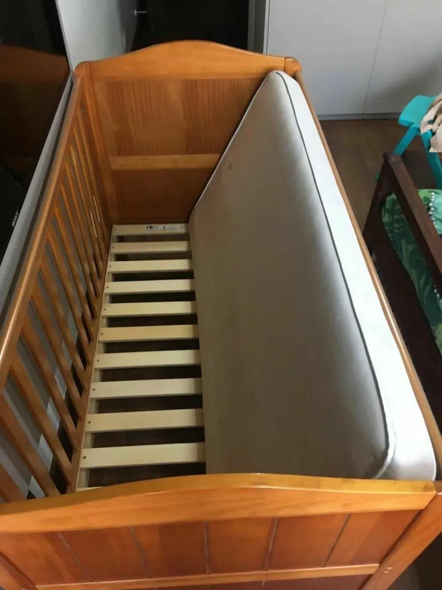 Mothercare Darlington Cot Bed - Image 4