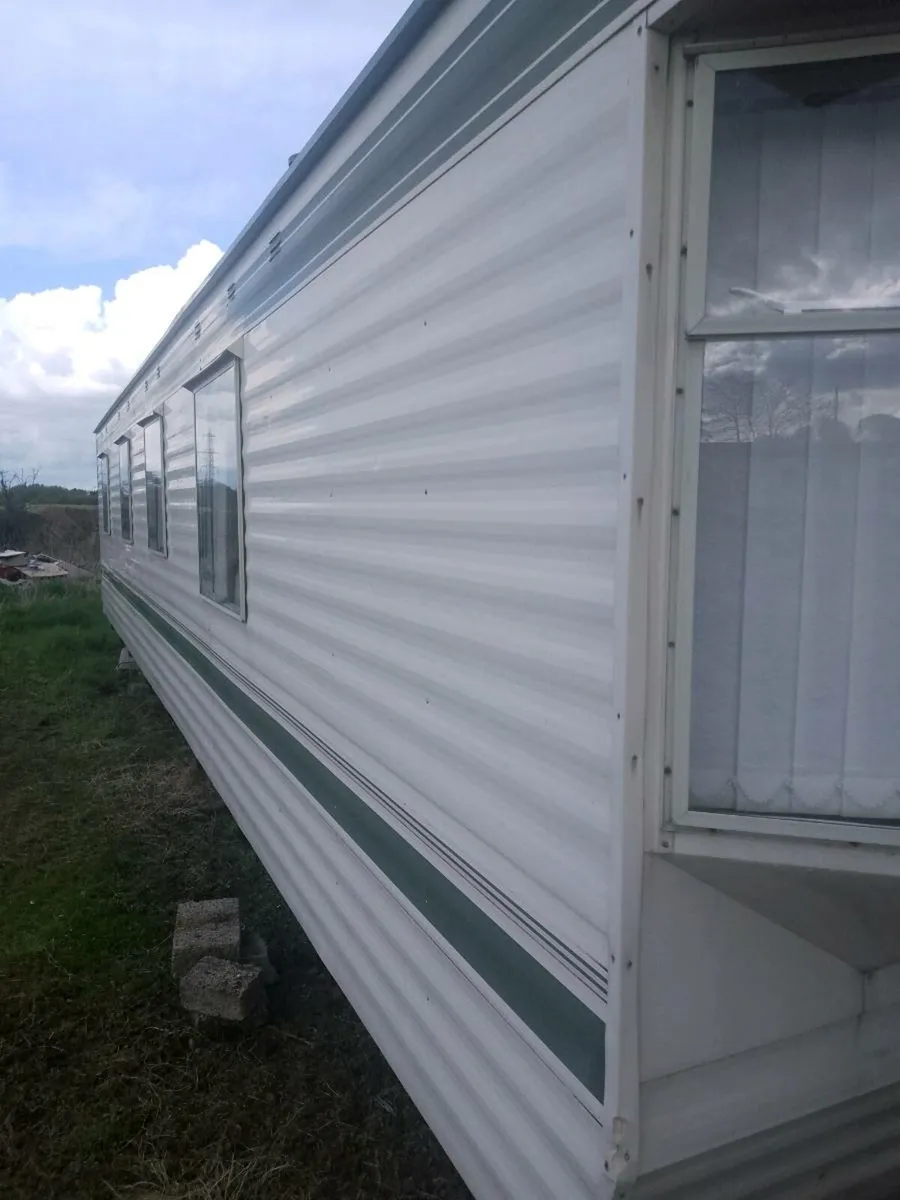 Mobile home - Image 2
