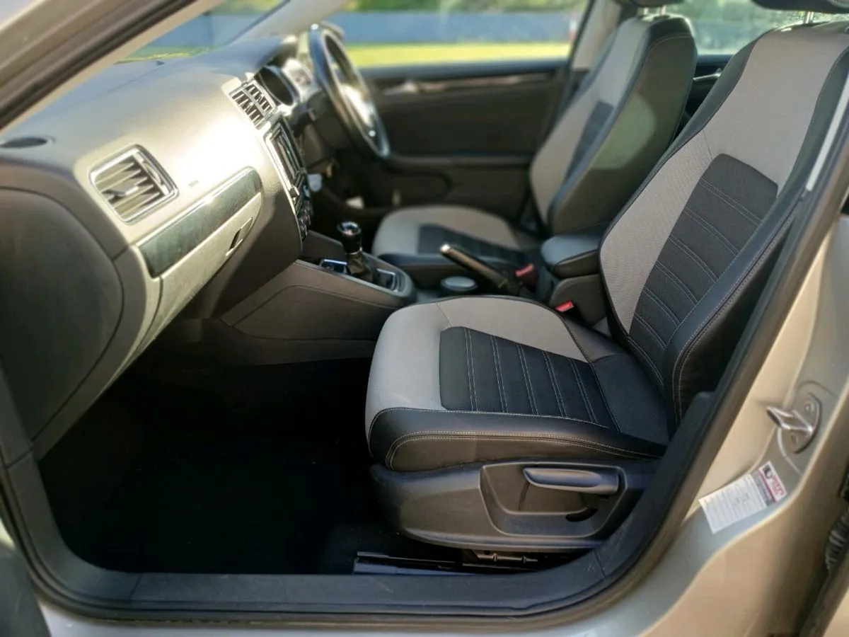 161 volkswagon jetta highline - Image 3