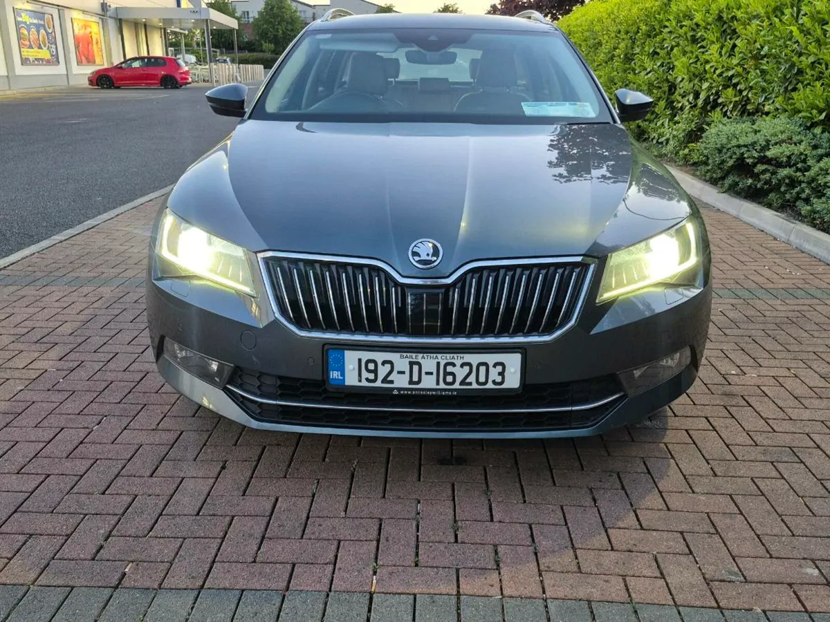 Skoda Superb Estate Style Beige Leather - Image 2