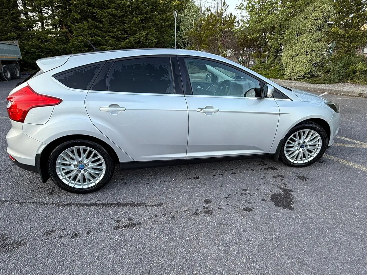 2012 Ford Focus - Image 2