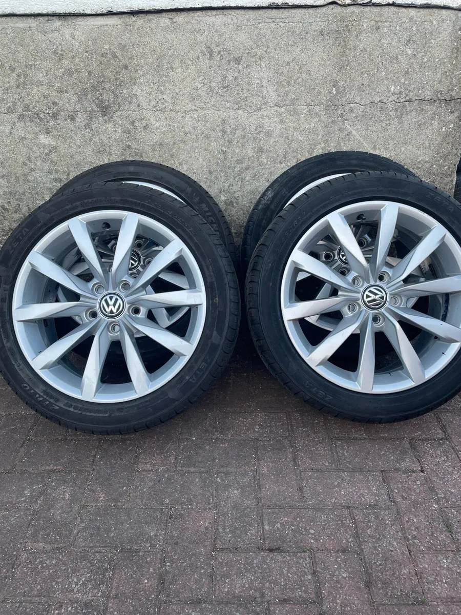 VW Passat/Golf; Skoda Alloy Wheels&Tyres 225/45/17 - Image 3
