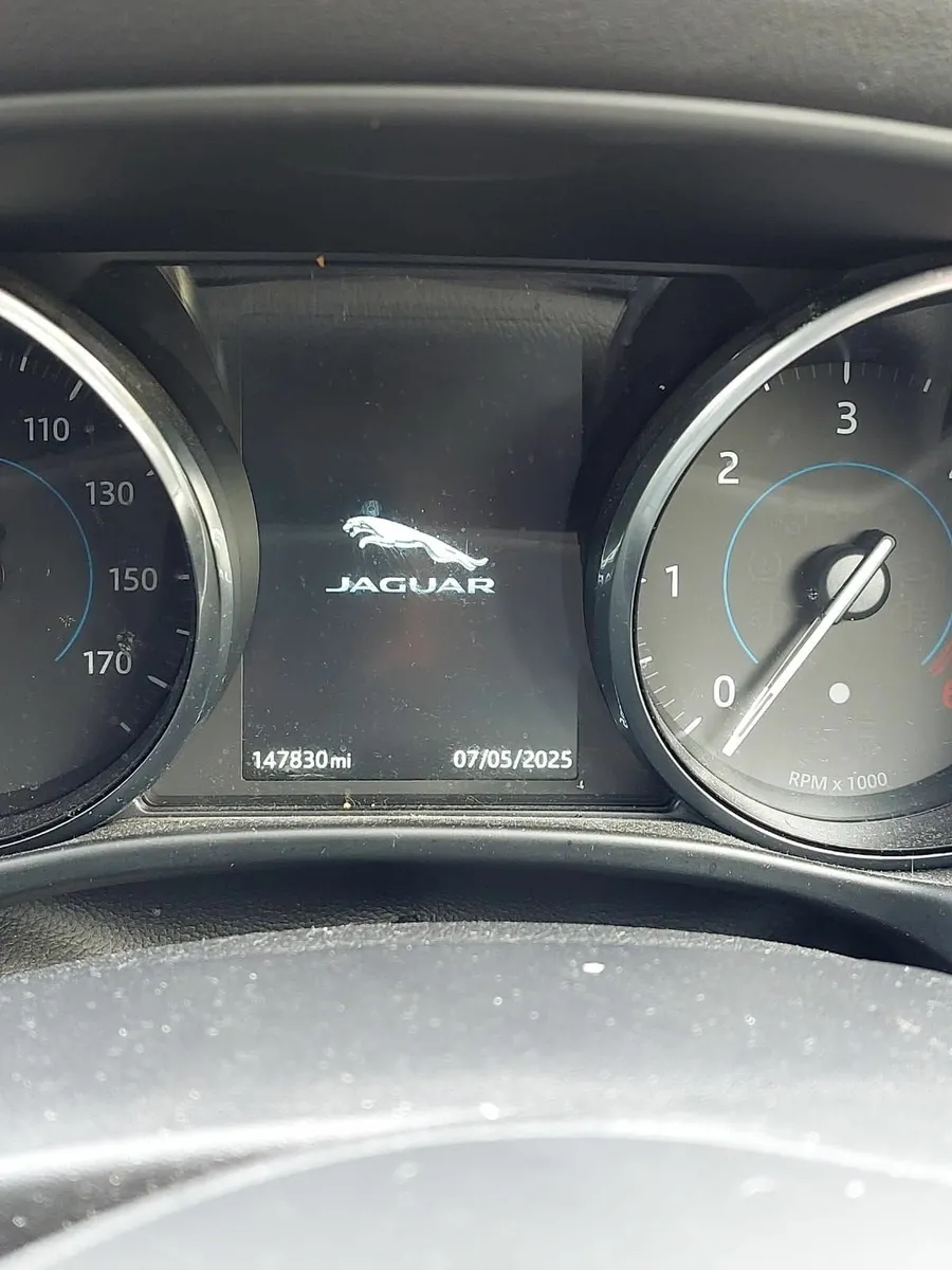 Jaguar XE 2016 - Image 3