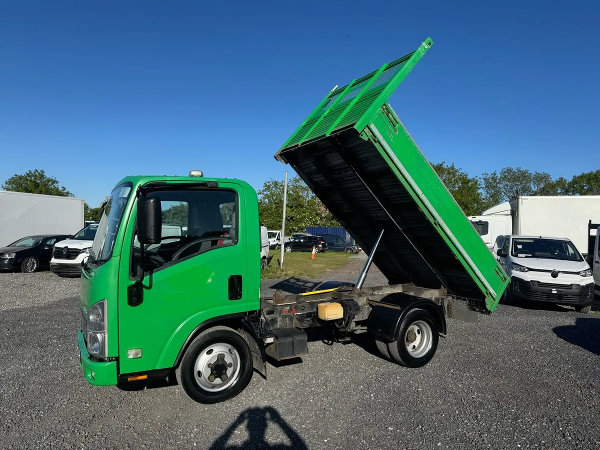 Izuzu Grafter 3.5 tonne tipper - Image 2