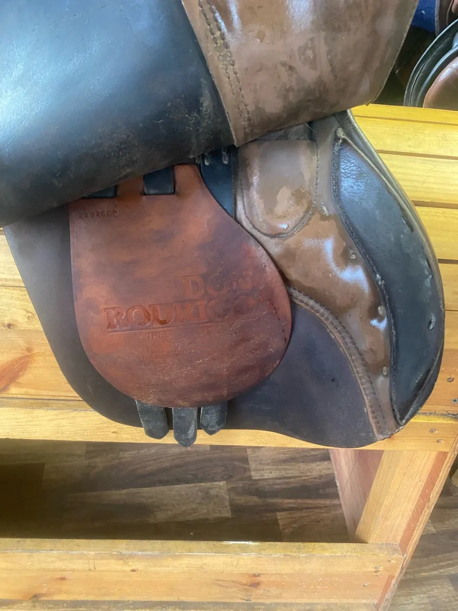 17.5-18” brown Leather saddle - Image 4
