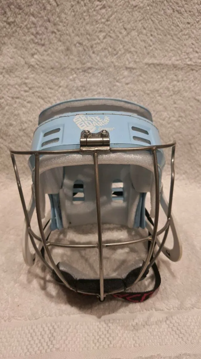 Cooper SK100 Hurling Helmet - Image 2