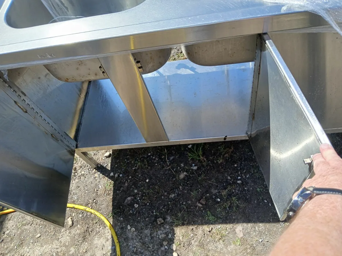 Stainless steel cabbinet /double sink deliverd - Image 2