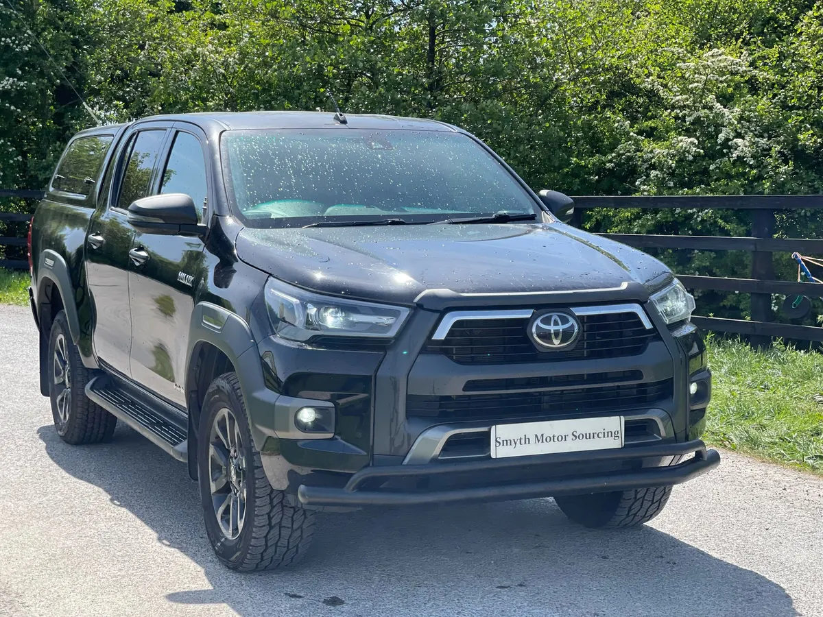 212 Toyota Hilux Invincible X Auto**** - Image 3