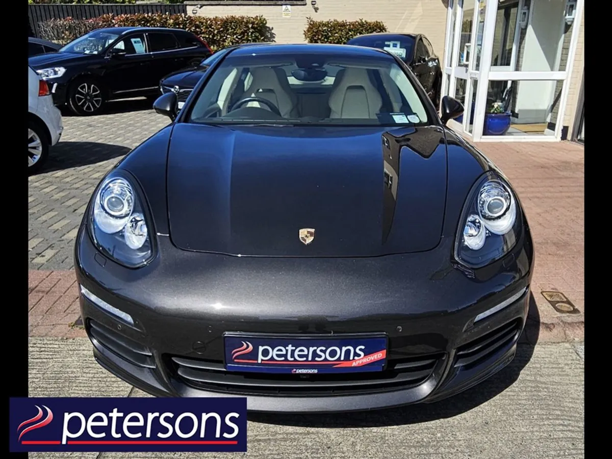 Porsche Panamera S E-hybrid 4DR Automatic - Low M - Image 4