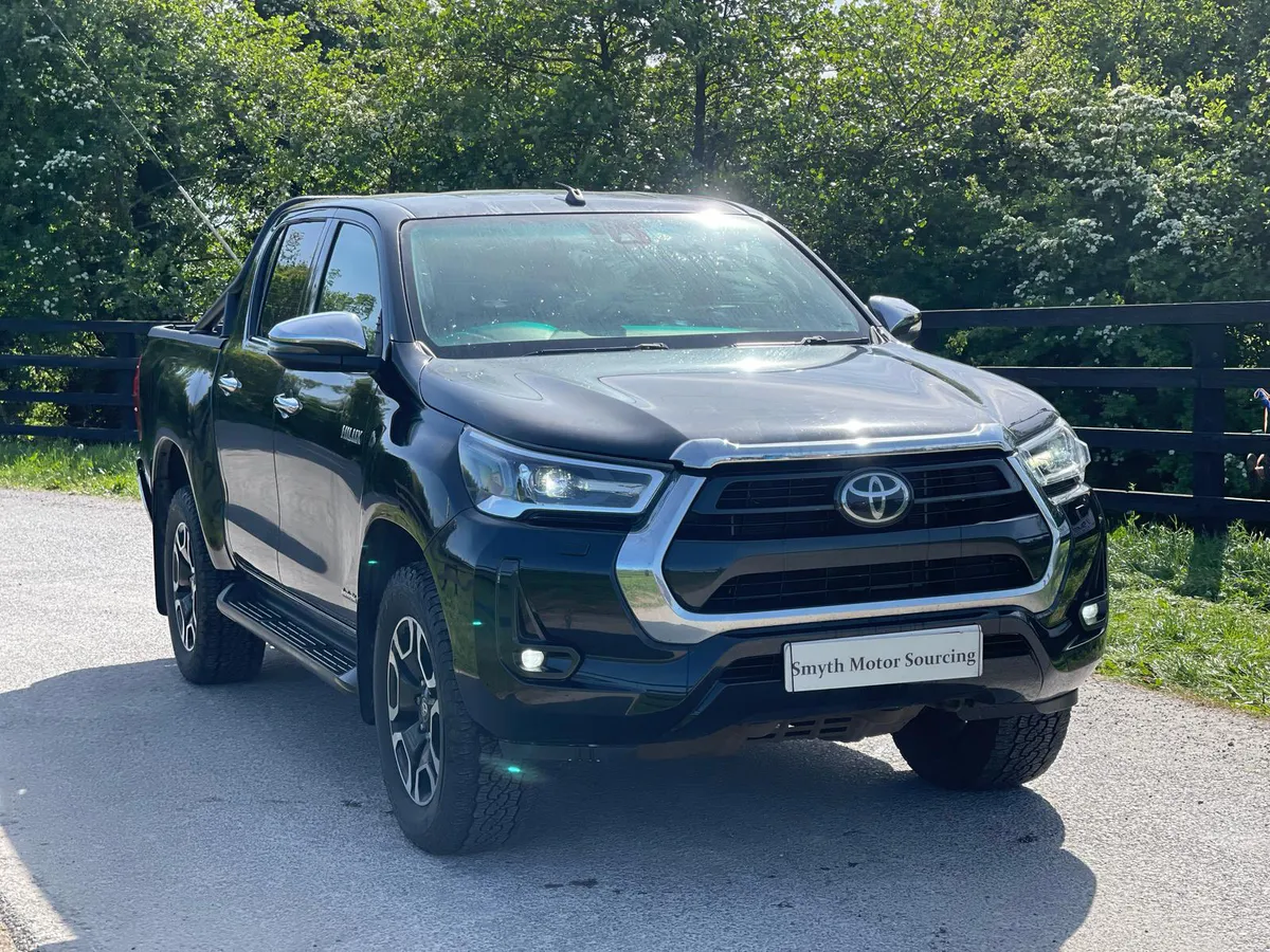211 Toyota Hilux Invincible X Manual***** - Image 2