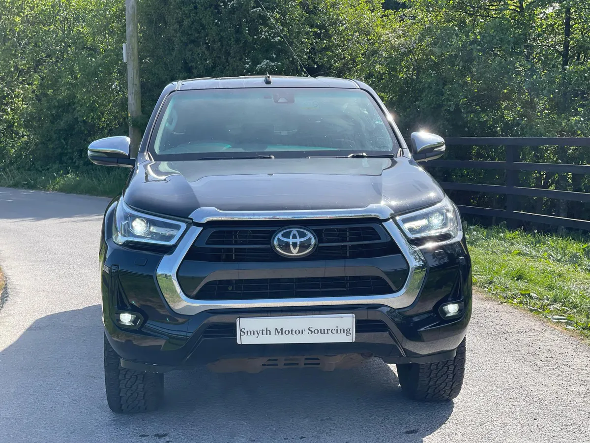 211 Toyota Hilux Invincible X Manual***** - Image 4