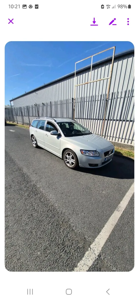 Car - Image 1