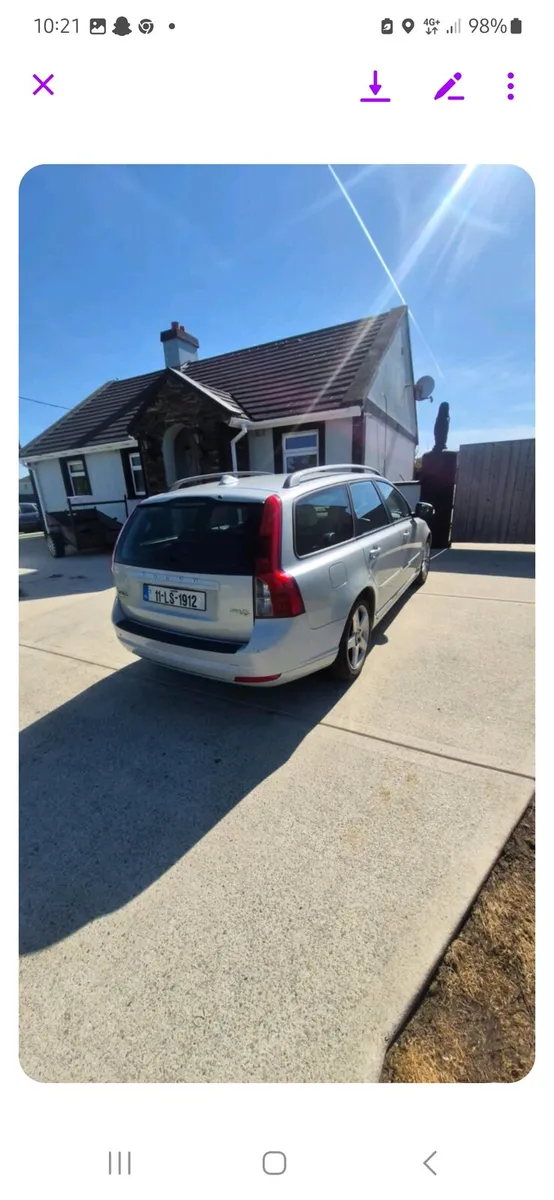 Car - Image 4