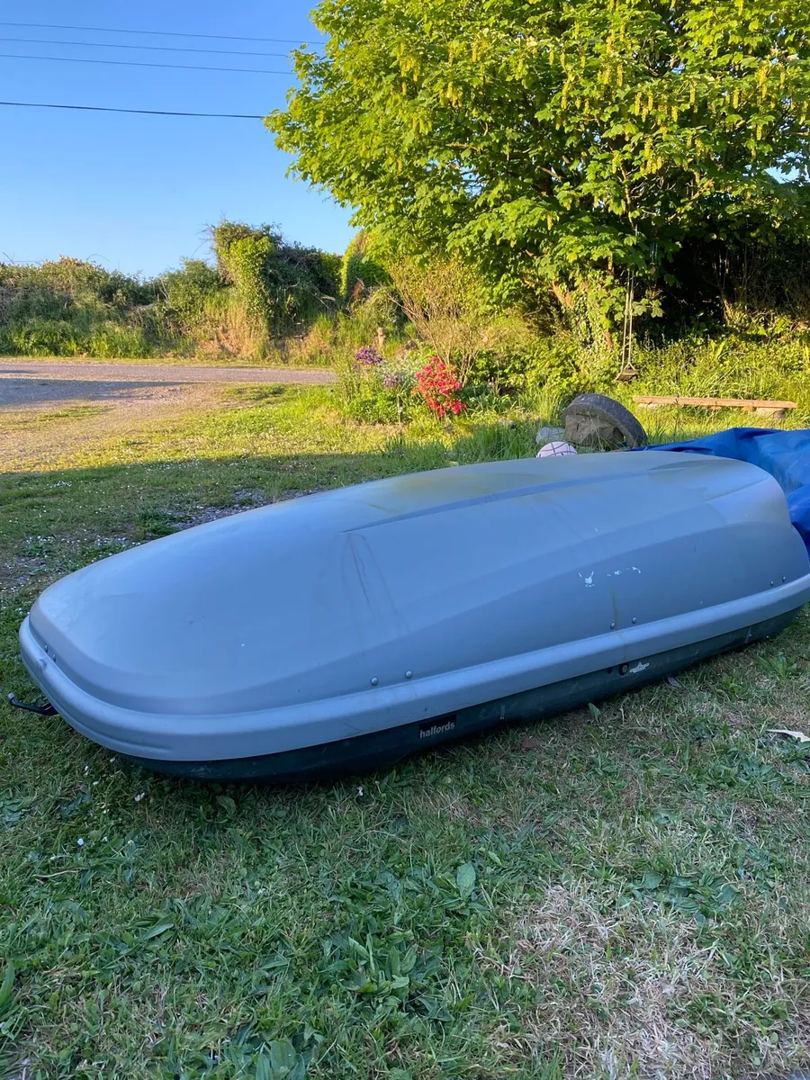 Car Roof box - Image 1