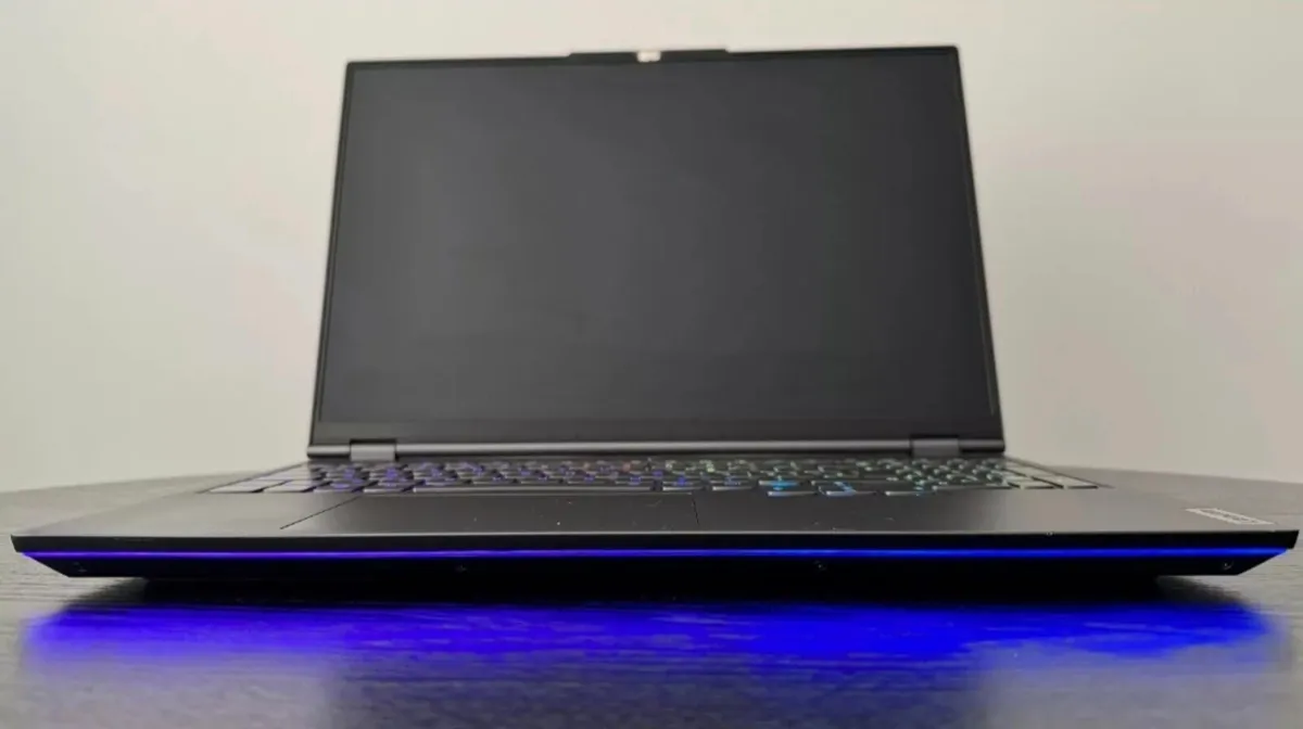 LENOVO LEGION 7 - Image 3