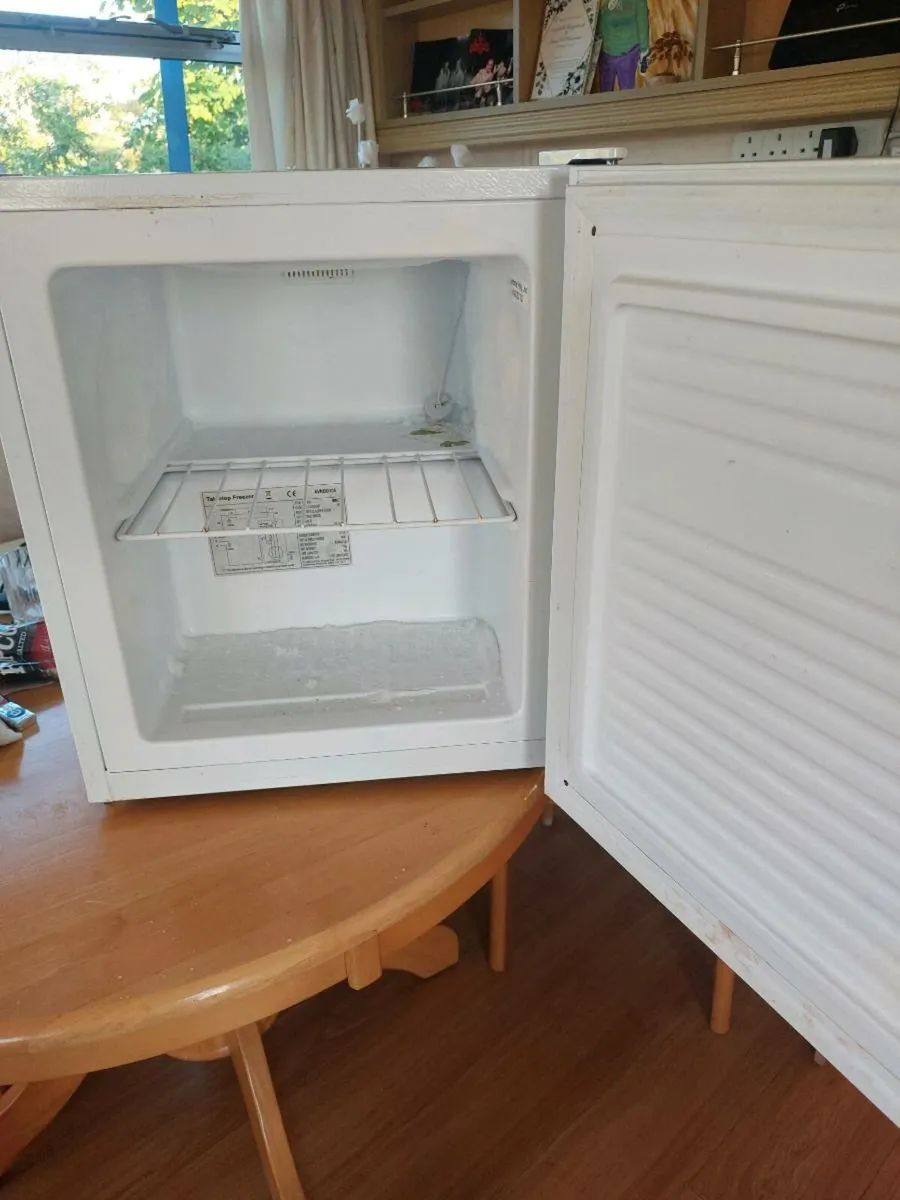 Fridge - Image 4