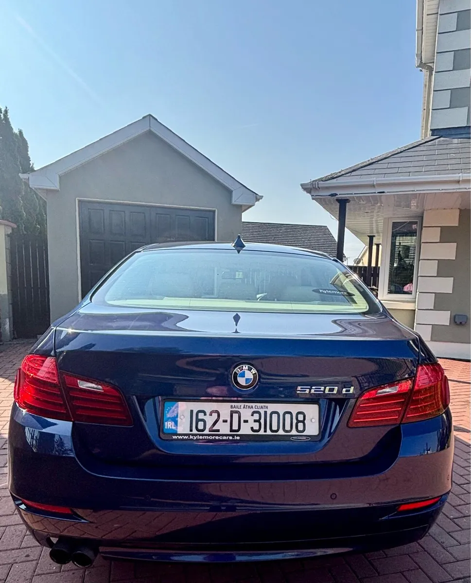 BMW 5 Series 2016 - Image 4