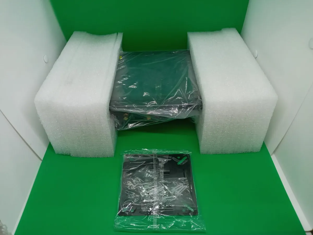Delivery - Isma-d-pa10c-b1 Ismacontrolli Panel Pc - Image 1