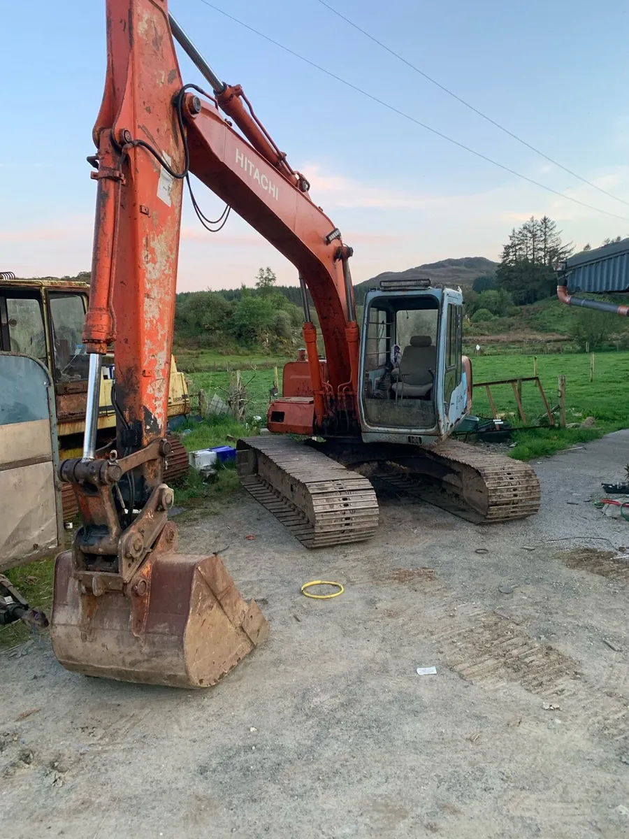 120 ex hitachi - Image 1