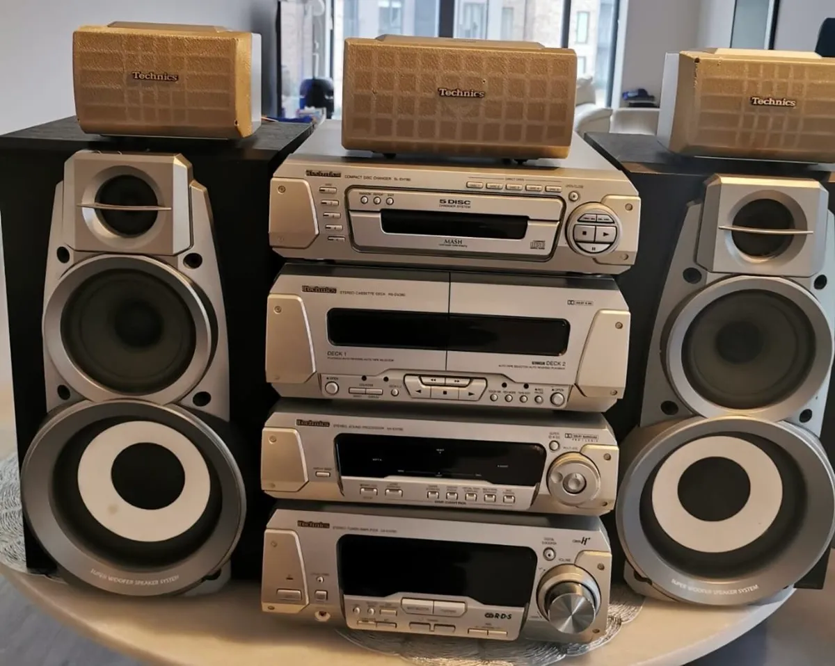 Technics 5CD Hi-Fi + 5Speakers - Image 2