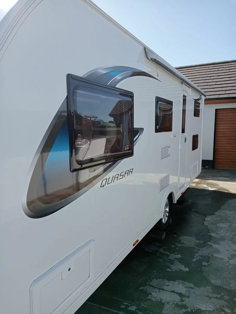 6 berth Caravan - excellent condition - Image 3