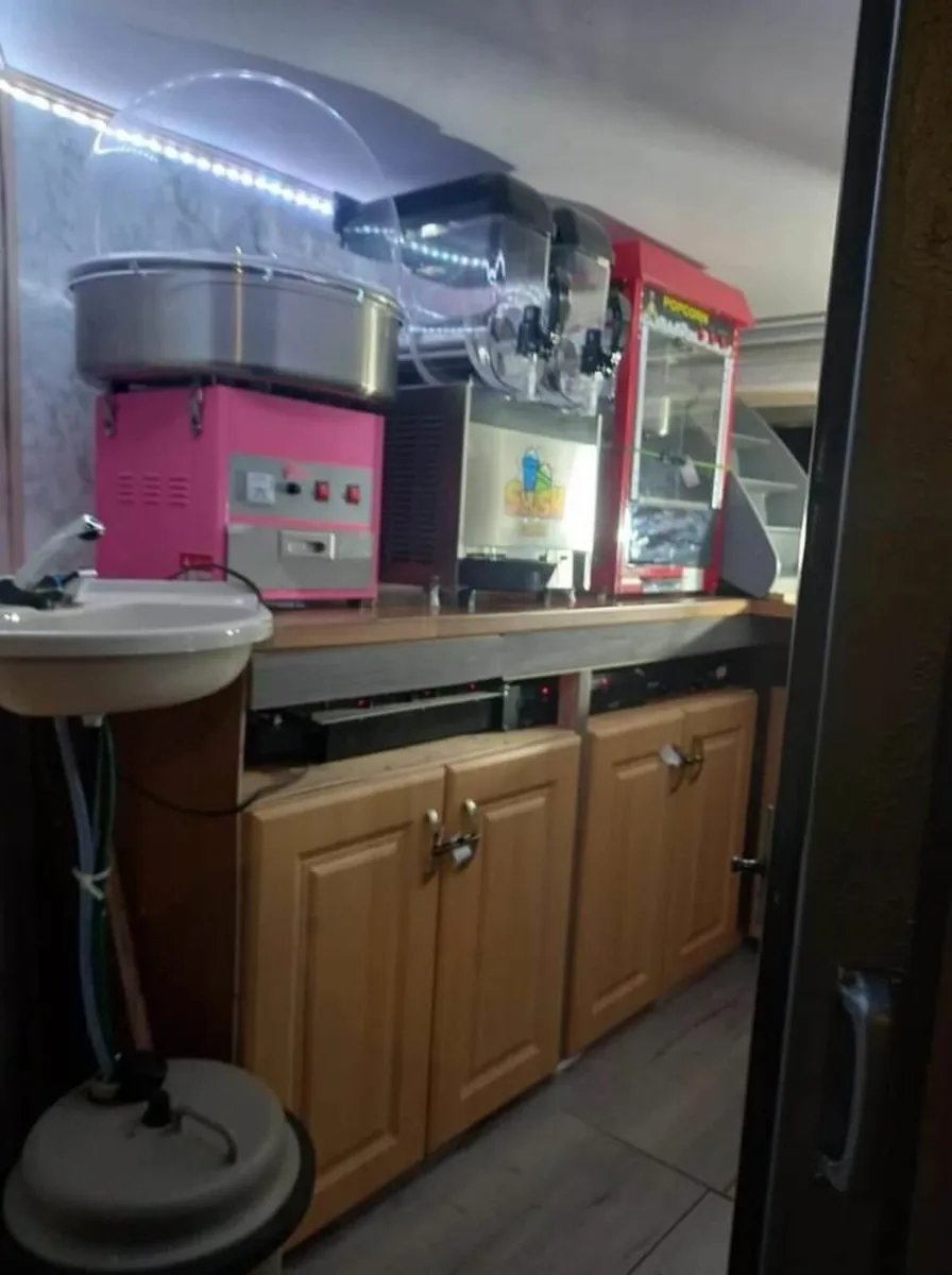 Box trailer - Image 1