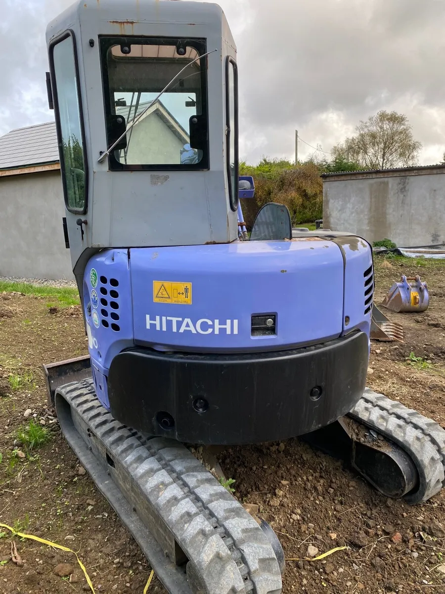 Hitachi EX 30 UR mini Digger - Image 4