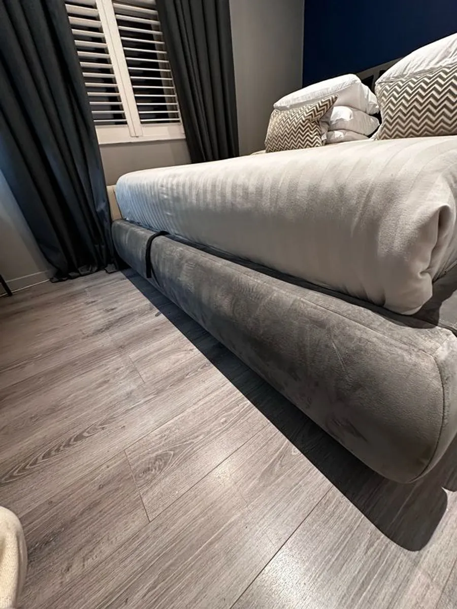superking bed with storage - Image 2