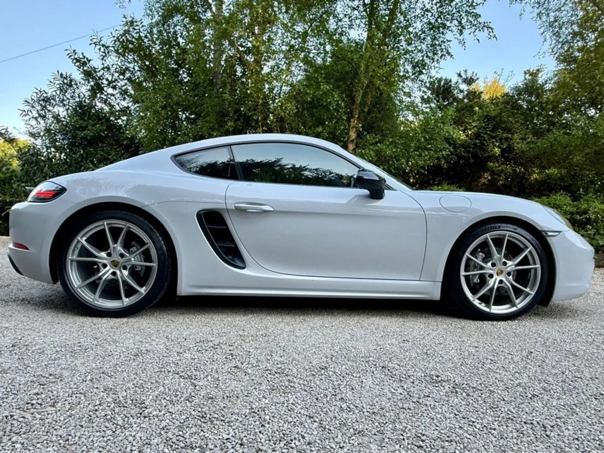 Porsche Cayman 718 Cayman  porsche Warranty 12/26 - Image 2