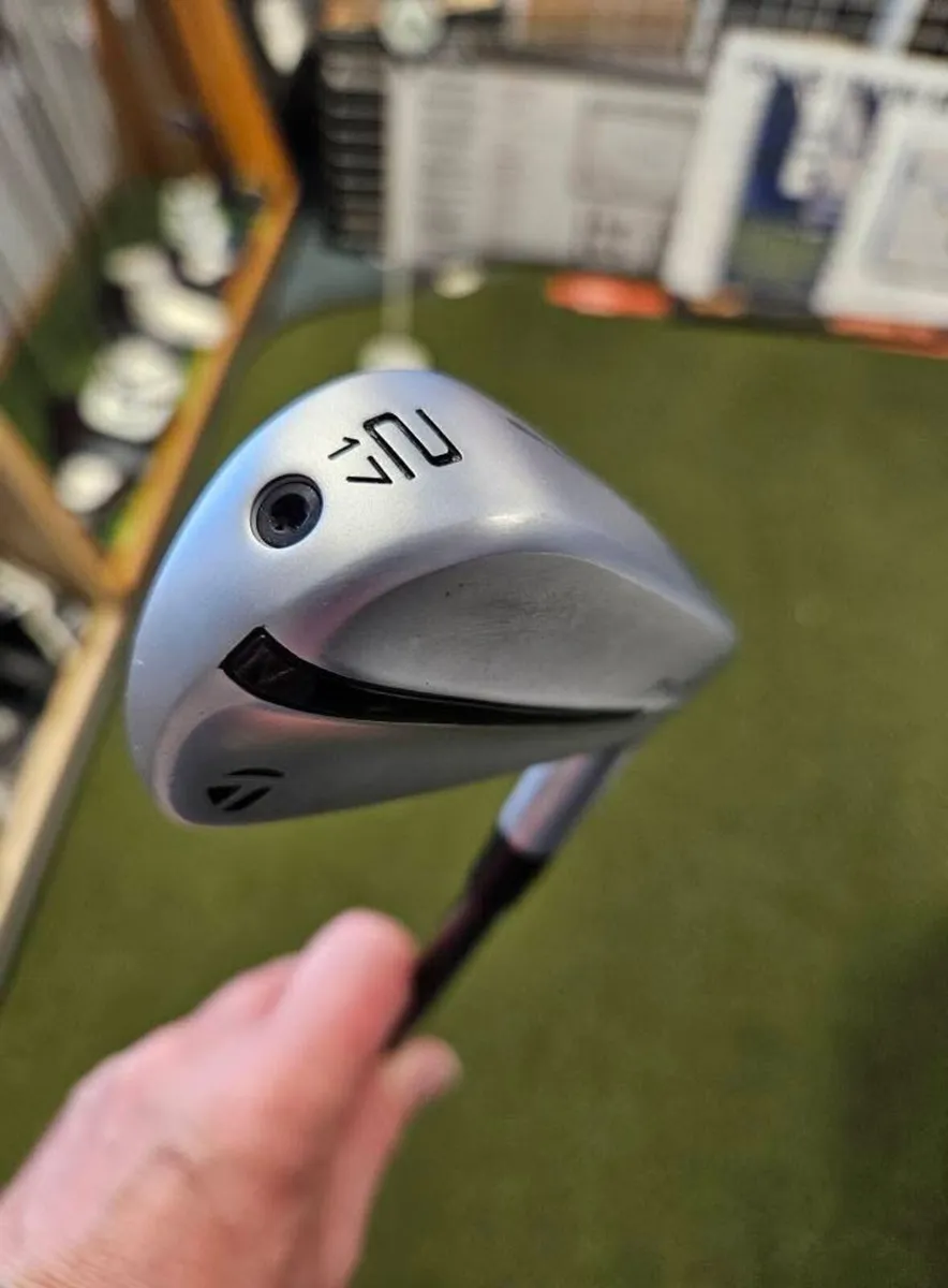 As New Taylormade P-UDI Forged 2 Iron - Image 3