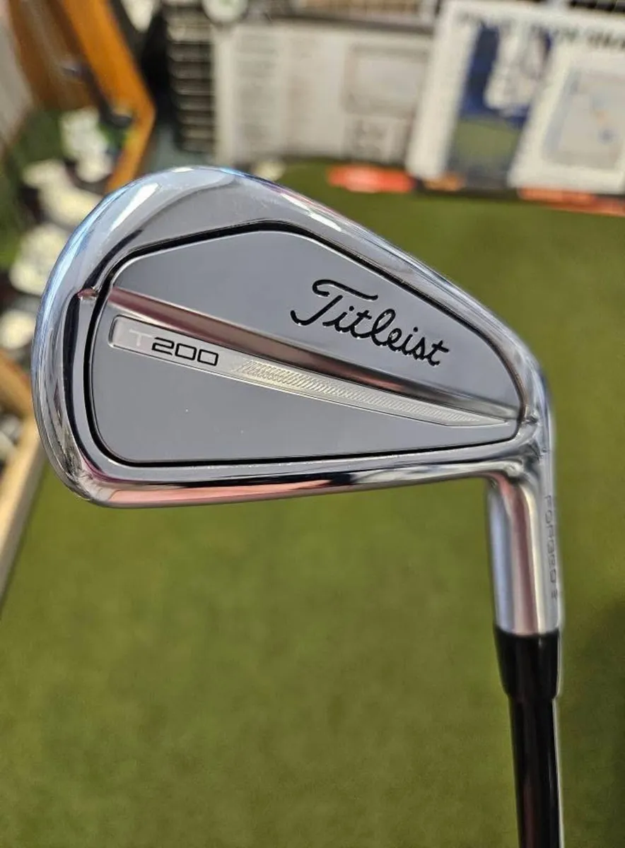 Like New Titleist T200 Forged 3 Iron - Image 1