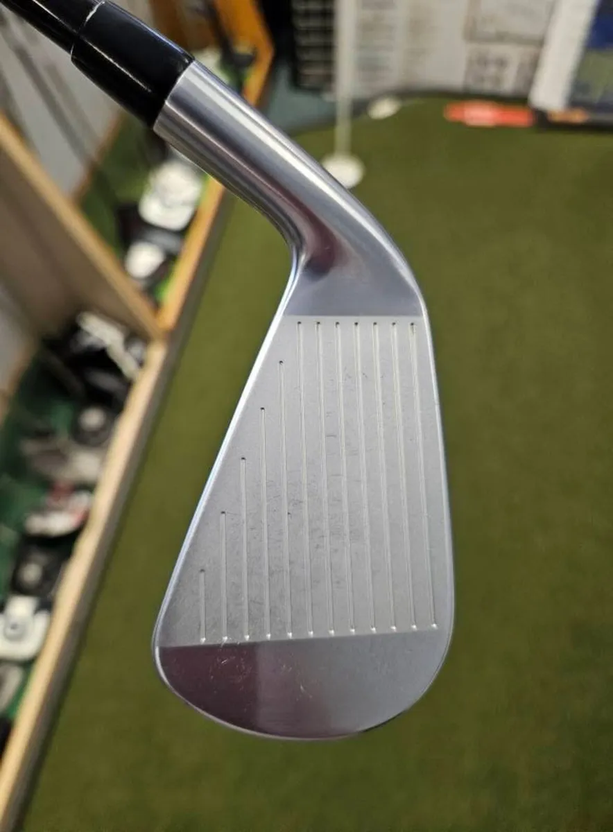 Like New Titleist T200 Forged 3 Iron - Image 4